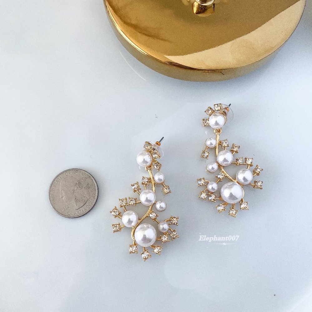 Oscar De la Renta crystal statement earrings - Picture 3 of 5